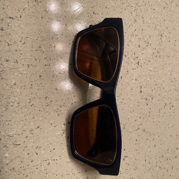 Tory Burch Sunglasses for women main image 5